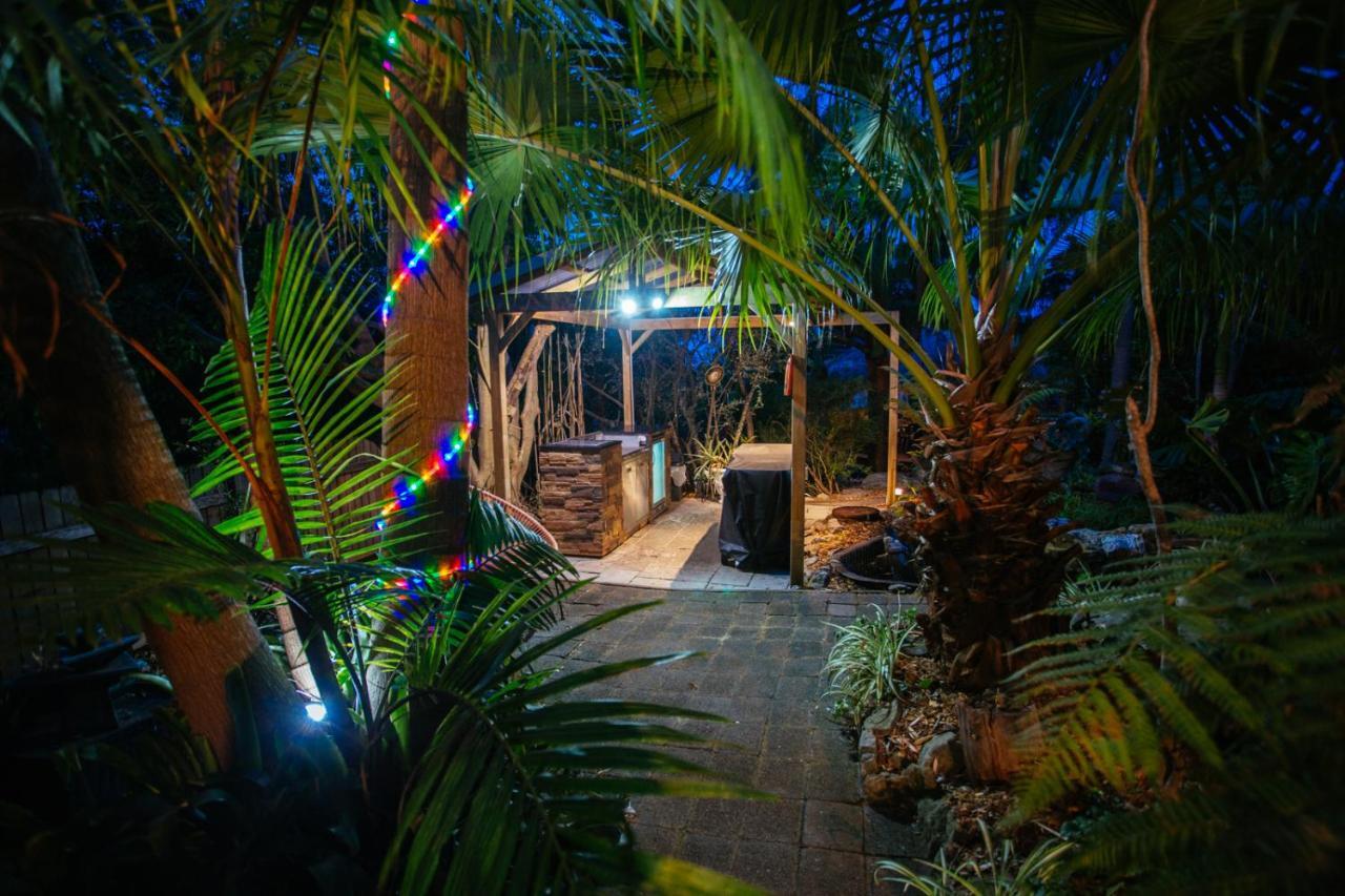 Marazul Paradise Beach House- Panoramic Ocean Views Vincentia Buitenkant foto